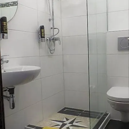 Hotel Duemptener Hof 2*